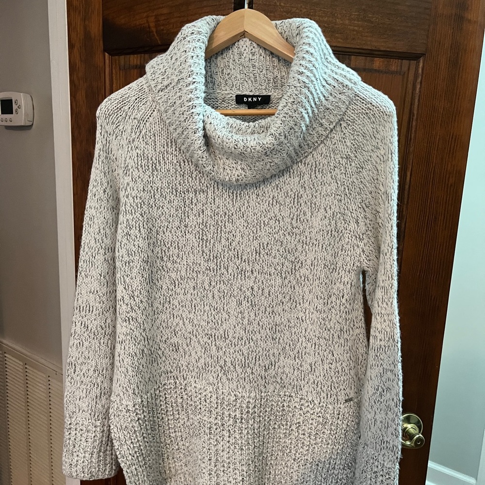 Comfy, soft cowl neck sweater by DKNY. In white and black knit. Size S.